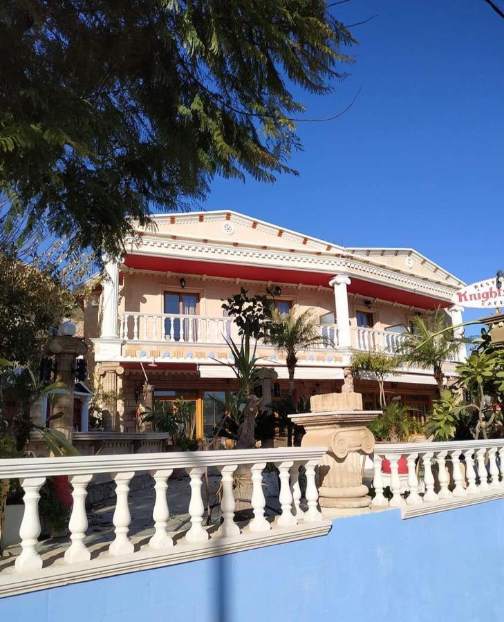 ארכאנגלוס Knights' Castle Studios מראה חיצוני תמונה